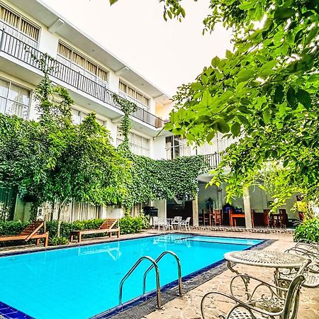 Salubrious Resort Anuradhapura Exterior foto