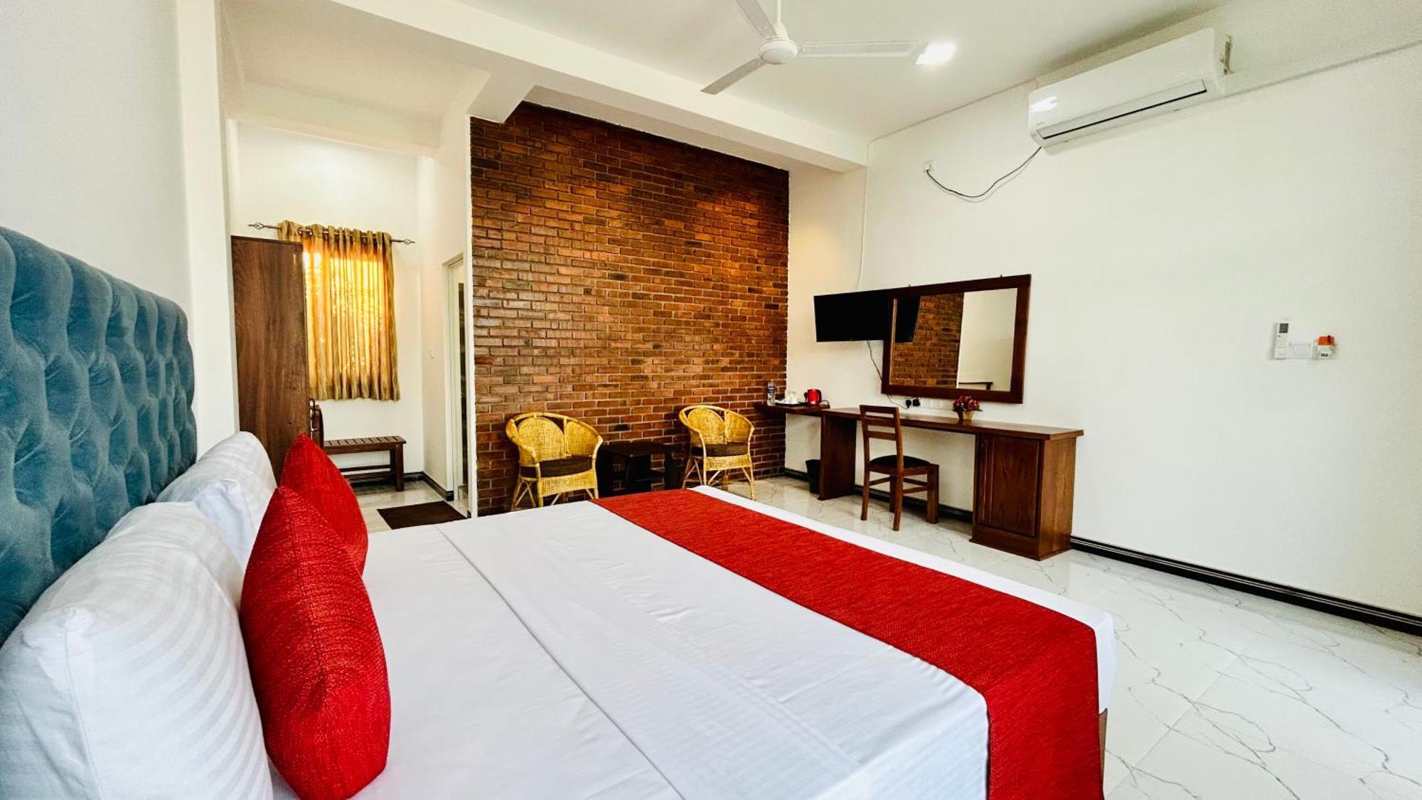 Salubrious Resort Anuradhapura Exterior foto